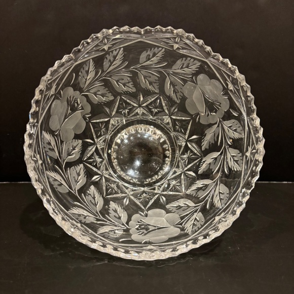 Vtg Zajecar 24% Lead Crystal Frosted Floral & Leaf Bowl w/Sawtooth Rim - Picture 2 of 4